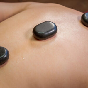 Laavakivimassaaž 90 min